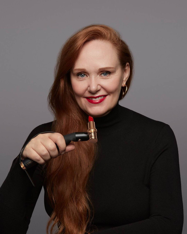 Hapta, teknologi baru dari L'Oreal Groupe dan Lancome untuk membantu penyandang disabilitas dalam mengaplikasikan makeup. Foto: Instagram.com/lorealgroupe/