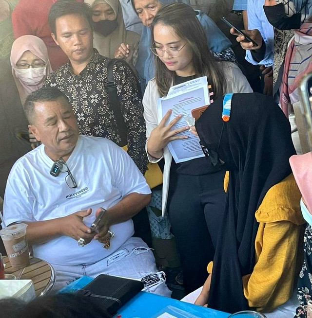 Siswi SMA korban pemerkosaan saat bertemu Hotman Paris. ((foto: Instagram Jialyka)
