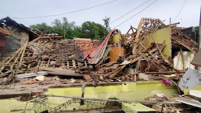 Kondisi rumah yang hancur akibat gempa Cianjur. Foto: Dok. Istimewa