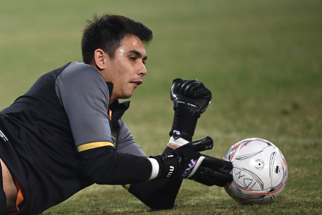 Pengaga gawang Timnas Indonesia Nadeo Argawinata. Foto: Aditya Pradana Putra/ANTARA FOTO