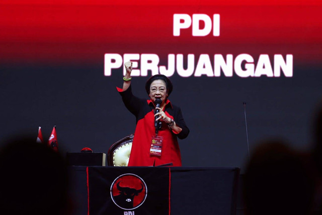 Ketua Umum PDIP Megawati Soekarnoputri memberikan pidato di HUT ke-50 PDIP di JIExpo Kemayoran, Jakarta pada Selasa (10/1).
 Foto: PDIP