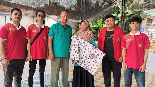 Gandeng Desa Sendangagung, UNTAG Surabaya Berkolaborasi Meningkatkan UMKM BATIK 
