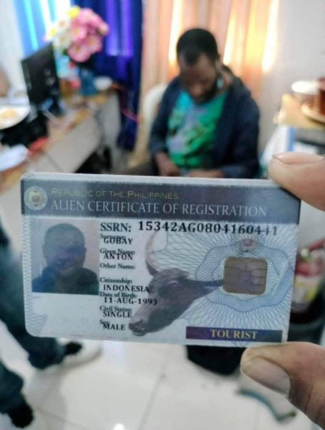 Anton Gobay, pilot WNI yang ditangkap polisi Filipina atas kepemilikan senjata. Foto: Dok. Istimewa