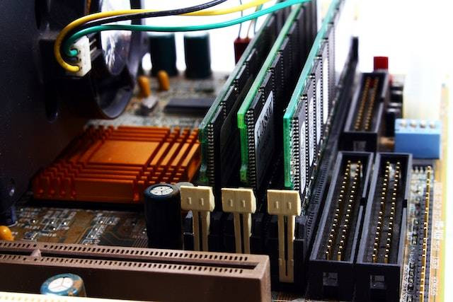Ilustrasi dual channel RAM. Foto: Pexels.com/Valentine Tanasovich