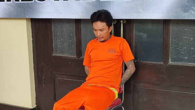 Budi.