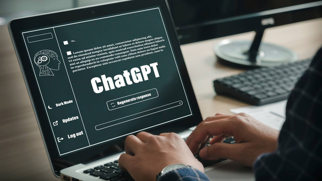 Ilustrasi ChatGPT. Foto: CHUAN CHUAN/Shutterstock