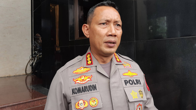 Kapolres Jakarta Utara Kombes Komarudin saat menjawab pertanyaan wartawan, Jumat, (13/1). Foto: Thomas Bosco/kumparan