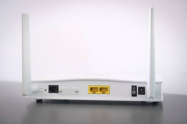 Ilustrasi modem ZTE F609. Foto: Unsplash.com/Compare Fibre