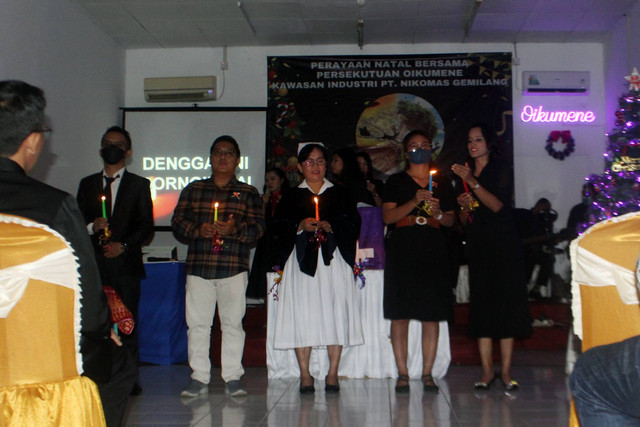 Proses Penyalaan Lilin