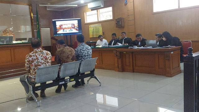 Suasana sidang kasus suap dengan terdakwa Mantan Wali Kota Cimahi, Ajay M. Priatna. Foto: Rachmadi Rasyad/kumparan