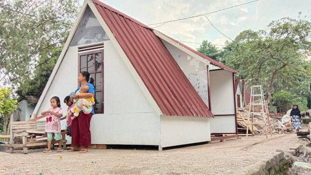 Hunian sementara bagi warga terdampak gempa Cianjur yang didirikan JQR Pemprov Jabar. Foto: Dok. Istimewa