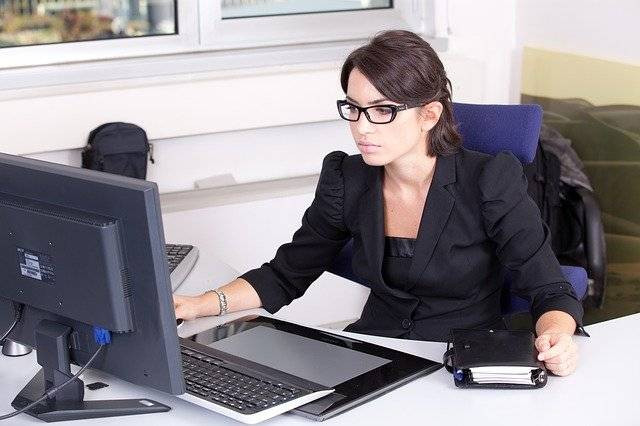Ilustrasi cara mengatasi error code 0x80072f8f. Foto: Pixabay.com/Claudio Scott