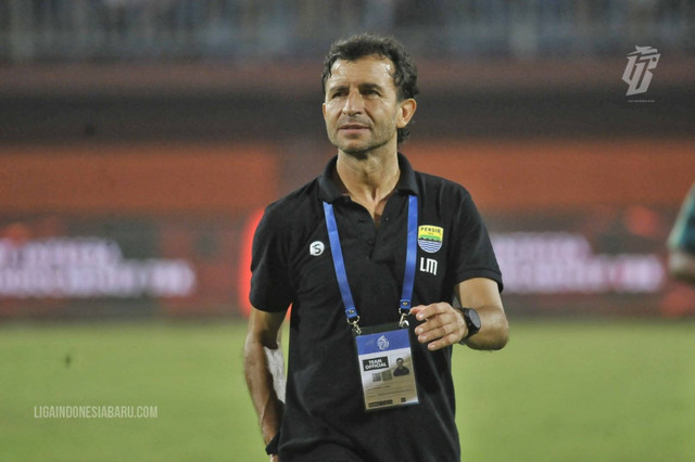 Luis Milla usai laga Madura United vs Persib Bandung dalam pekan ke-19 Liga 1 2022/23 di Stadion Gelora Madura Ratu Pamelingan pada 20 Januari 2023. Foto: Situs web resmi Liga Indonesia Baru