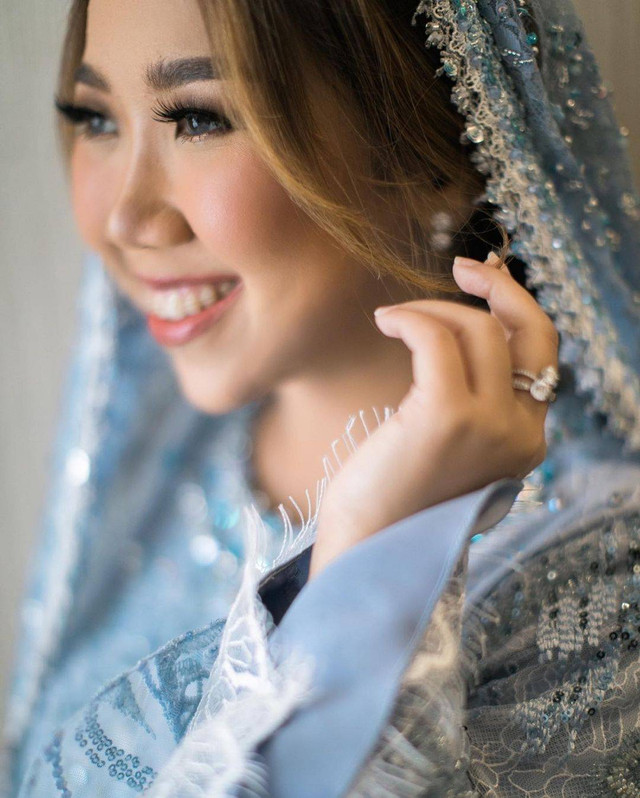 Momen pengajian Kiky Saputri. Foto: Instagram/@e_studiosphoto