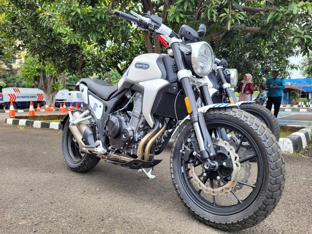Hunter Scrambler SK500 yang jadi motor ujian praktik SIM C1 Foto: Rizki Fajar Novanto/kumparan