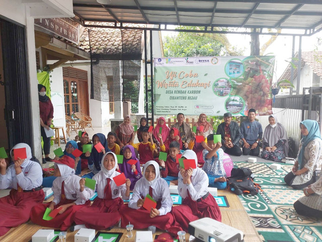 Departemen ESL IPB dan PT SMI Uji Coba Wisata Edukasi Green Class di Cibanteng