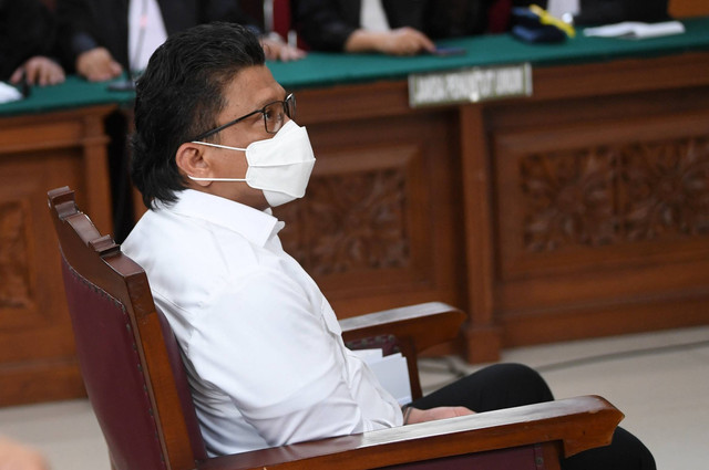 Terdakwa kasus dugaan pembunuhan berencana Brigadir Yosua, Ferdy Sambo mengikuti sidang lanjutan di PN Jakarta Selatan, Jakarta, Selasa (24/1/2023). Foto: Akbar Nugroho Gumay/ANTARA FOTO