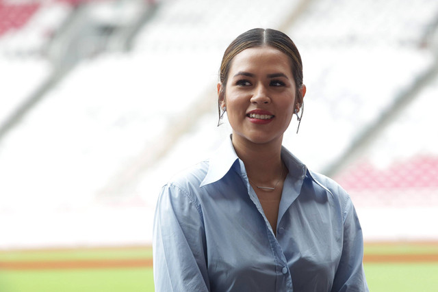 Penyanyi Raisa Adriana memberikan keterangan pers menjelang konsernya di Stadion Utama Gelora Bung Karno (SUGBK), Senayan, Jakarta, Kamis (26/1/2023). Foto: Dok. Ronny
