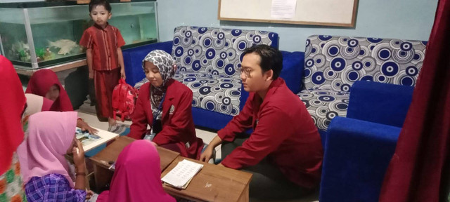 Penerapan belajar Al-Qur'an Menggunakan Metode Yanbu'a oleh Mahasiswa KKN-P 42 Umsida
