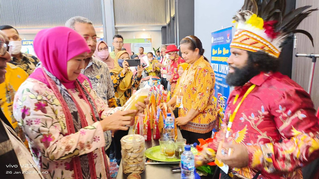 Gubernur Jawa Timur membuka misi dagang dan investasi dengan Pemerintah Provinsi Papua Barat Daya, Kamis (26/1), foto: Yanti/BalleoNEWS