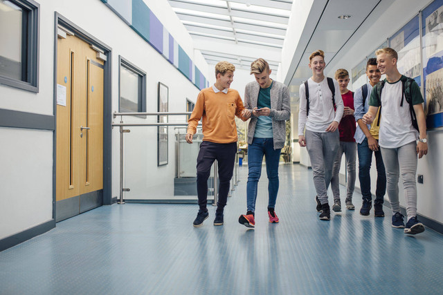 Ilustrasi teman pria. Foto: Shutterstock