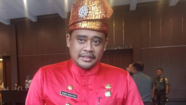 Wali Kota Medan Bobby Nasution saat diwawancarai wartawan di Hotel Santika Medan. Foto: Rahmat Utomo/kumparan