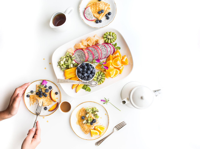 Ilustrasi Kata-kata Promosi Makanan Bahasa Inggris. Foto: Unsplash/Brooke Lark.