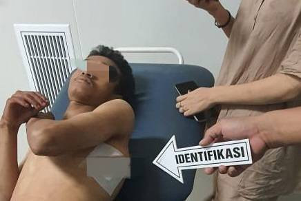 Kurir paket bernama Akbaryang ditikam oleh konsumennya di Banyuasin, Sumsel.(ist)