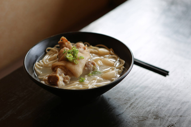 Rekomendasi Bakmi Enak di Jakarta Utara, Foto: Unsplash/Charles Koh.