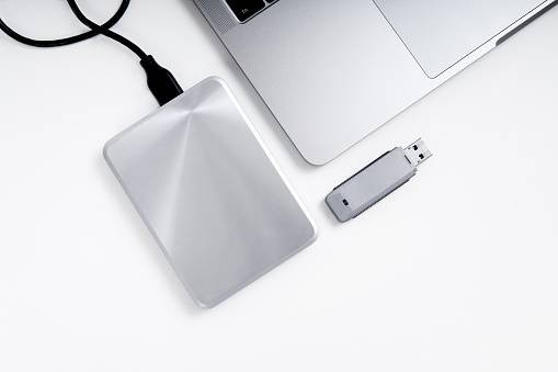 Ilustrasi hard disk eksternal. Foto: Unsplash.com