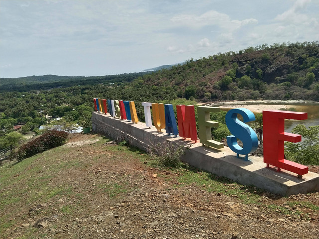 Bukit Tuamese, di Kabupaten Timur Tengah Utara, Nusa Tenggara Timur (Sumber : Pribadi).