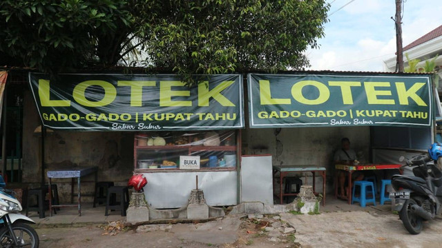 Warung Lotek Sabar Subur Pak Aris
