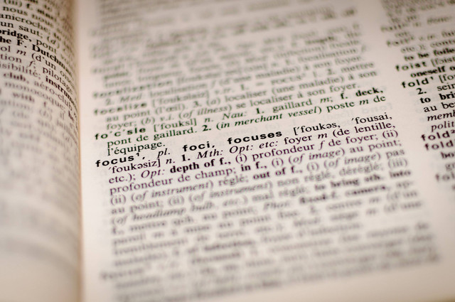 Ilustrasi Sinonim Sarat. Foto: dok. Romain Vignes (Unsplash.com)