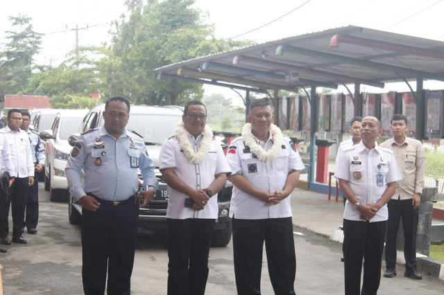 Staf Khusus Menkumham Tiba di Lapas Gintung