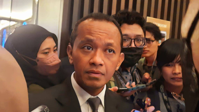 Menteri Investasi/Badan Koordinasi Penanaman Modal (BKPM) Bahlil Lahadalia di Hotel Fairmont, Rabu (1/2).  Foto: Ave Airiza/kumparan