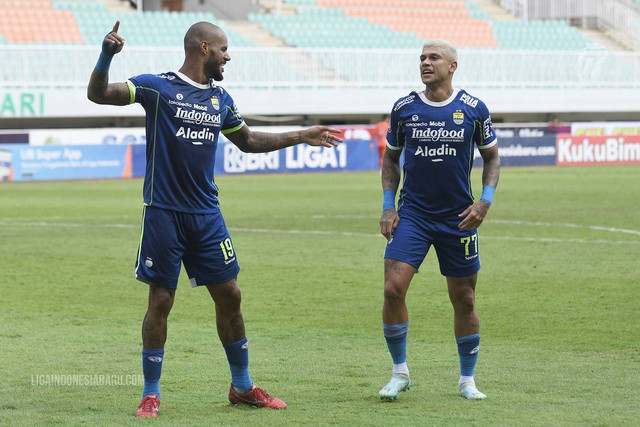 David Da Silva dan Ciro Alves saat membela Persib Bandung. Foto: Situs web resmi Liga Indonesia Baru