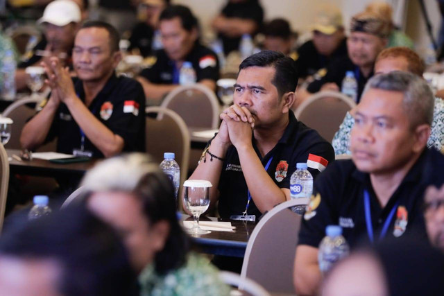 Perkumpulan Aparatur Pemerintah Desa Seluruh Indonesia (PAPDESI) menggelar musyawarah daerah bersama ratusan kepala daerah di Hotel Front One Akshaya, Kabupaten Karawang, Rabu (1/2/2023). Foto: Dok. Istimewa