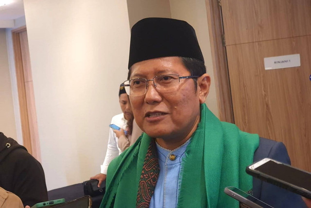 Ketua MUI Cholil Nafis usai acara Ijtima Ulama Jakarta di Hotel Novotel Cikini, Jakarta, Kamis (2/2/2023). Foto: Zamachsyari/kumparan
