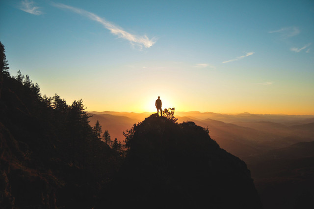 Ilustrasi Gunung di Jawa Timur untuk Pendaki Pemula. Foto: Unsplash/Jullento Photography.