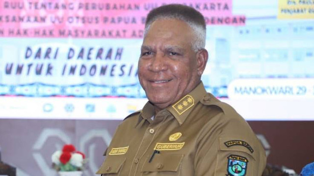 Penjabat Gubernur Papua Barat, Paulus Waterpauw. Foto: Tim Media PJGubPB