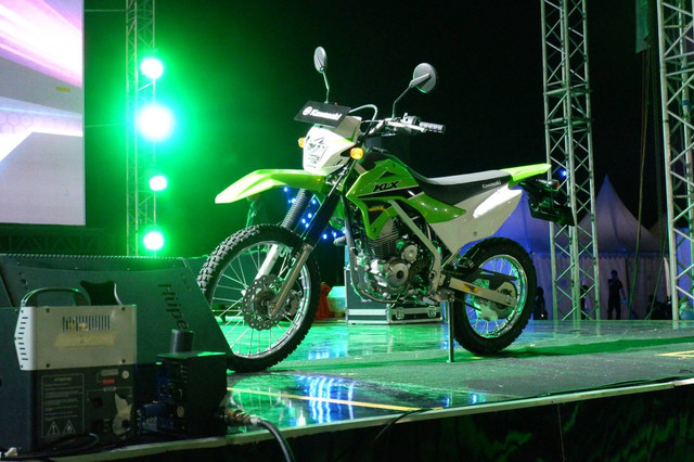 Peluncuran Kawasaki KLX 150 baru di Ancol, Jakarta Utara, Sabtu (4/2/2023). Foto: Aditya Pratama Niagara/kumparan