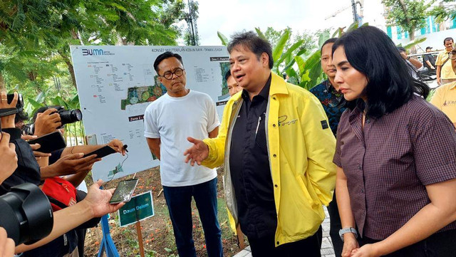 Menteri Koordinator Bidang Perekonomian Airlangga Hartarto meninjau pembangunan KEK Kura-Kura Bali dan KEK Sanur di Denpasar, Bali, Sabtu (4/2/2023). Foto: Kemenko Perekonomian