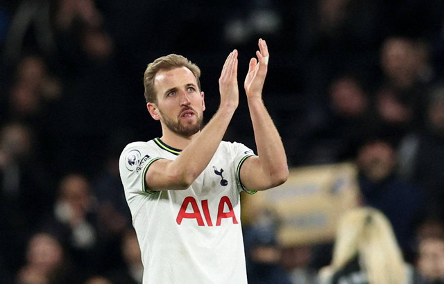 Harry Kane mencetak gol saat laga Tottenham Hotspur vs Manchester City dalam pekan ke-22 Liga Inggris 2022/23 di Tottenham Hotspur Stadium, London, 5 Februari 2023. Foto: REUTERS/David Klein
