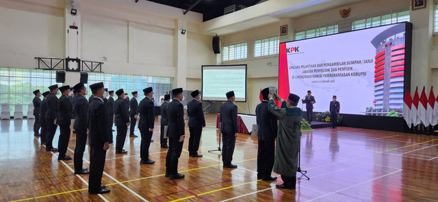 Suasana pelantikan penyidik dan penyelidik baru KPK. Foto: KPK