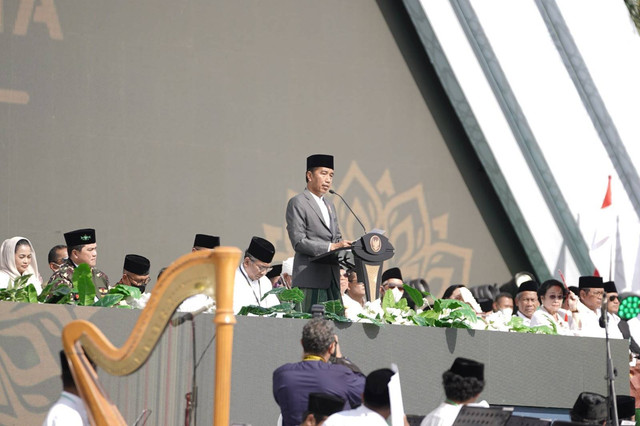 Presiden Jokowi pada Puncak Resepsi Harlah 1 Abad NU di Stadion Gelora Delta Sidoarjo, Jawa Timur, Rabu (7/2/2023). Foto: NU Online