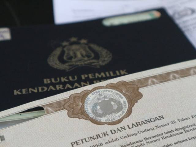 Cara cek pajak kendaraan online 2023. (Foto: Ghulam Muhammad Nayazri/KumparanOTO)