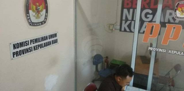 Kantor KPU Kepri. Foto: Ist/kepripedia.com