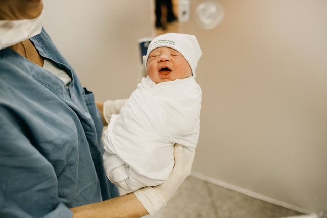 Kata-kata untuk Bayi Baru Lahir Kristen | Foto: unsplash/Jonathan Borba