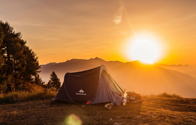 tempat camping di magelang/gambar hanya ilustrasi. sumber foto : unsplash/kevin.
