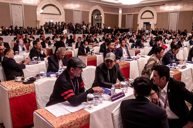Sejumlah peserta mengikuti Kongres Luar Biasa Persatuan Sepak Bola Seluruh Indonesia (PSSI) 2023 di Jakarta, Kamis (16/2/2023). Foto: Aprilio Akbar/ANTARA FOTO